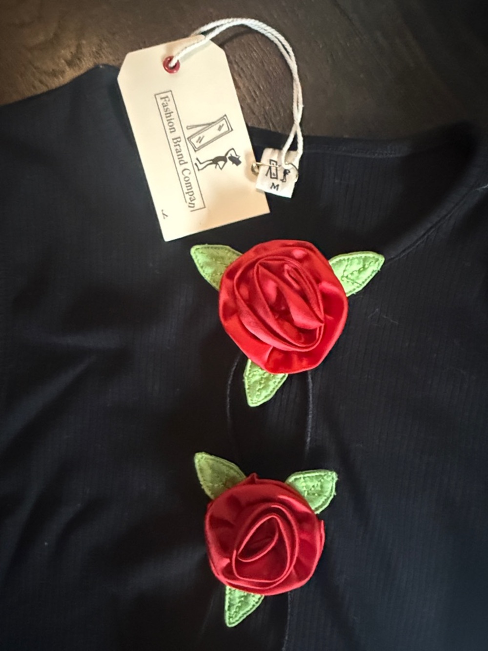 Three Hole Punch Roses Rib Tank - Picture 5 of 5